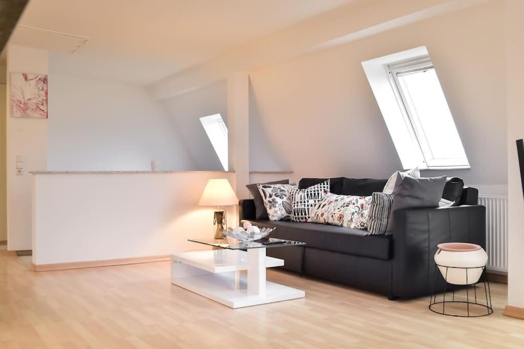 5 Secret Escape Apartment Above שטוטגרט מראה חיצוני תמונה